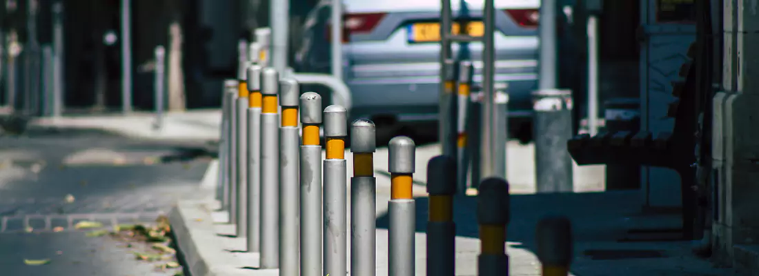 Safe and Convenient Retractable Barrier Column Systems for Properties in Trois-Rivieres, QC