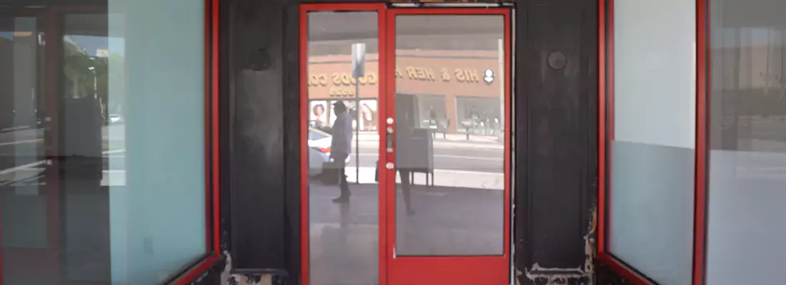 Sliding Motion Sensor Door Service in Trois-Rivieres, QC